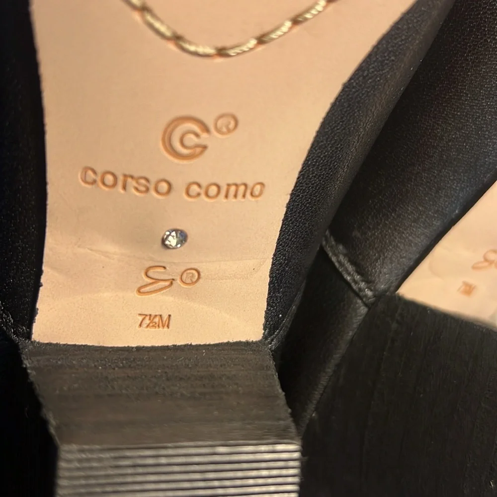 Corso Como Women’s Black Leather Bootie Size 7.5